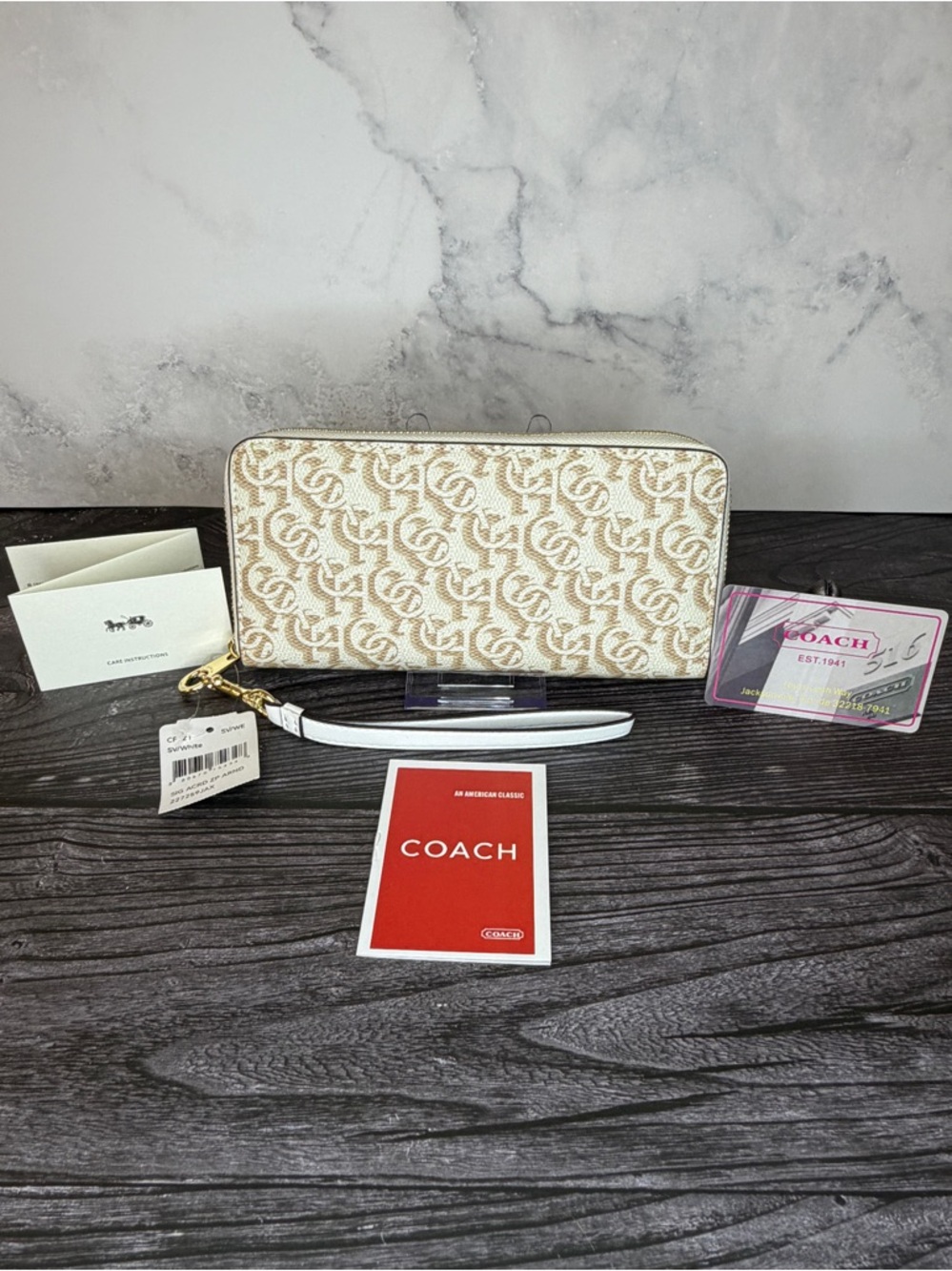 Coach Signature Canvas Wristlet Wallet White Zip Around Wristlet NWT Auth